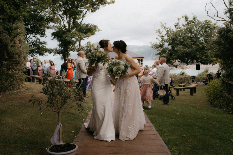 0021-DEVON-CORNWALL-WEDDING-ELOPEMENT-PHOTOGRAPHER-LM205096