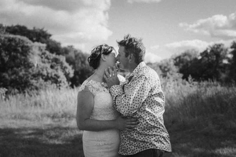 0093-DEVON-CORNWALL-WEDDING-ELOPEMENT-PHOTOGRAPHER-LM200109